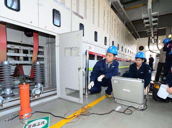 電力設(shè)施的承裝與維修